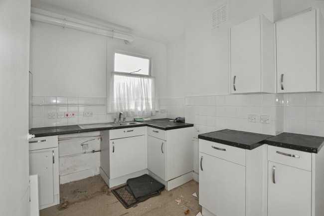 Ground Floor Flat & First Floor Flat, 26 Woodlands Street, Lewisham, London, SE13 6TU 2