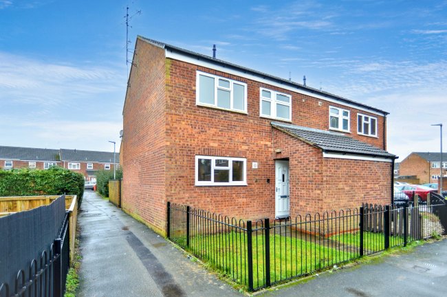 36 Ridgemoor Road, Leominster, Herefordshire, HR6 8EL 3