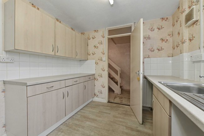36 Ridgemoor Road, Leominster, Herefordshire, HR6 8EL 3