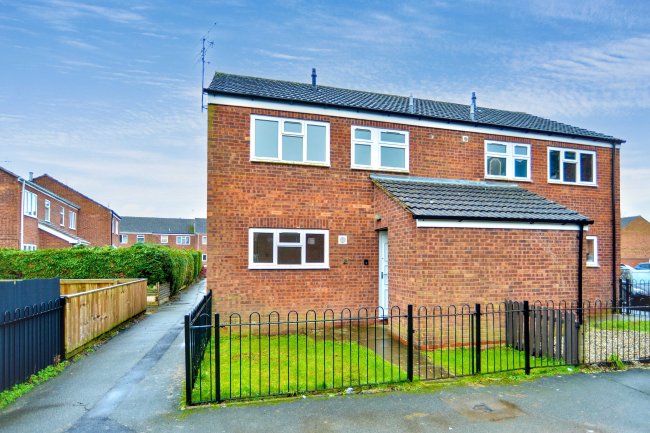 36 Ridgemoor Road, Leominster, Herefordshire, HR6 8EL 3