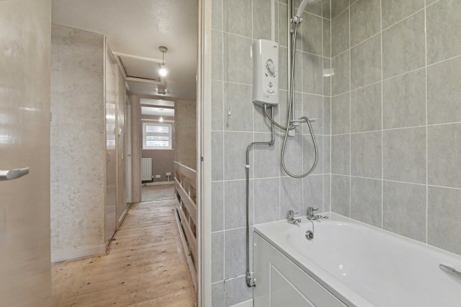 36 Ridgemoor Road, Leominster, Herefordshire, HR6 8EL 3