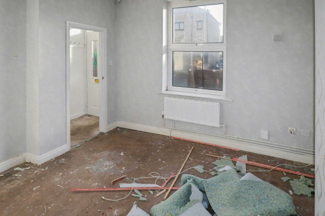 5 Musgrave Street, Birstall, Batley, West Yorkshire WF17 9PF 4
