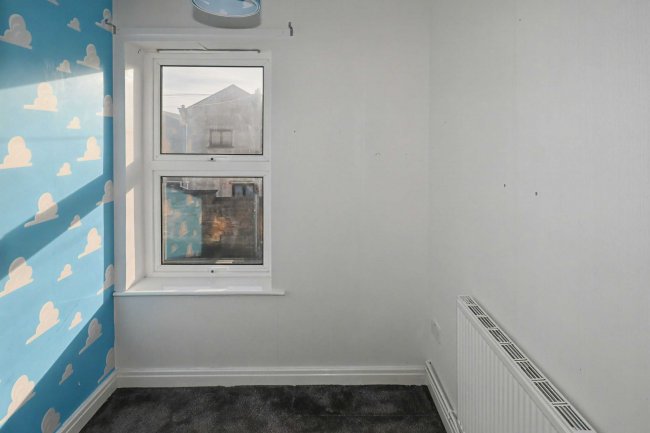 5 Musgrave Street, Birstall, Batley, West Yorkshire WF17 9PF 4