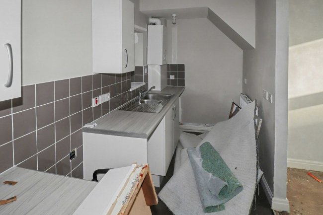 5 Musgrave Street, Birstall, Batley, West Yorkshire WF17 9PF 4