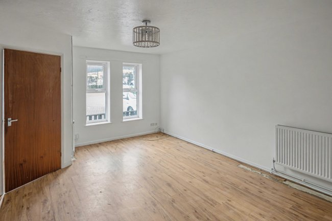 90 The Maltings, Weymouth, Dorset DT4 8SS 1