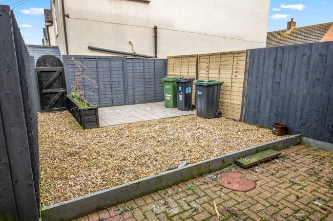 90 The Maltings, Weymouth, Dorset DT4 8SS 1