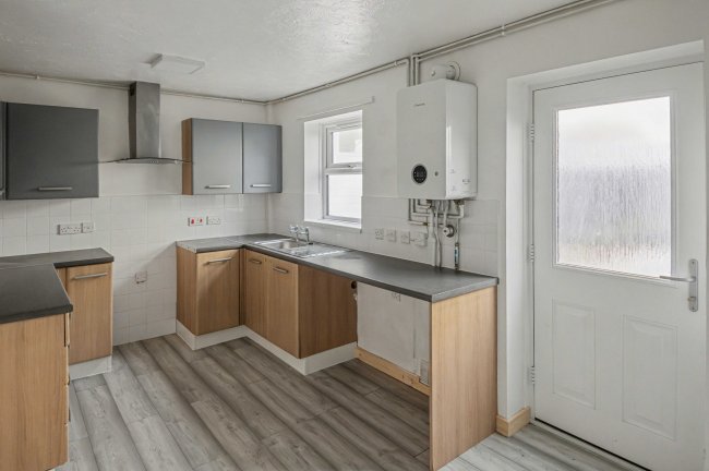 90 The Maltings, Weymouth, Dorset DT4 8SS 1