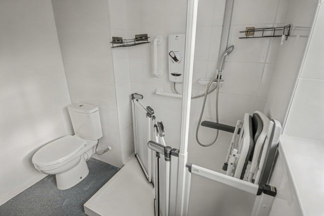 90 The Maltings, Weymouth, Dorset DT4 8SS 1