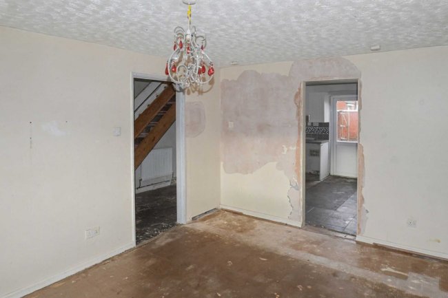 29 Boyd Close, Coventry, West Midlands CV2 2NF 9