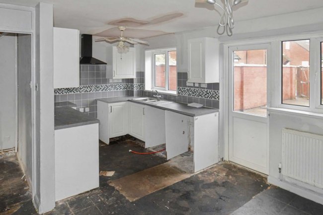 29 Boyd Close, Coventry, West Midlands CV2 2NF 9