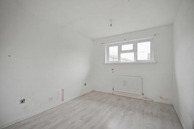 15 Dankworth Road, Basingstoke, Hampshire RG22 4LJ 5