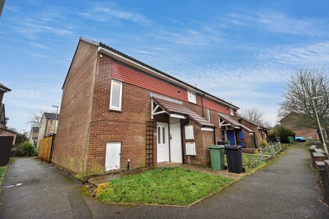 15 Dankworth Road, Basingstoke, Hampshire RG22 4LJ 5