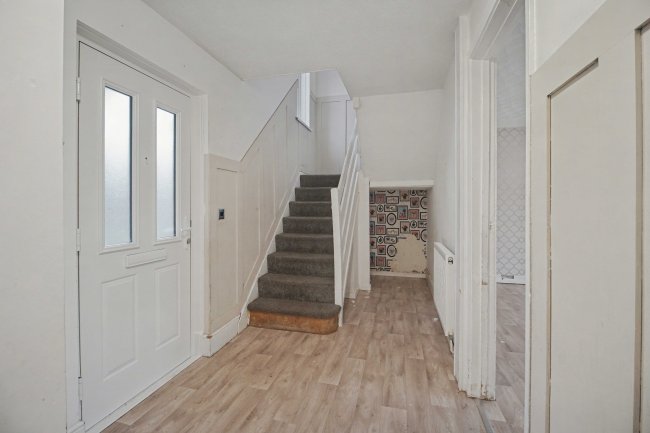 15 Dankworth Road, Basingstoke, Hampshire RG22 4LJ 5