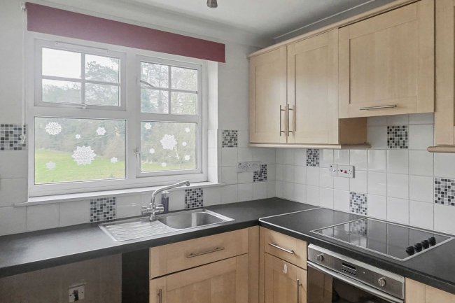 Flat 6 Marquis Court, Earls Meade, Luton, Bedfordshire, LU2 7LG 7