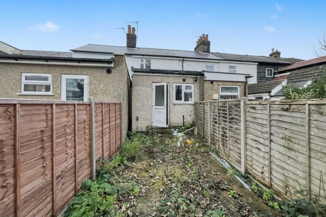 39 Cross Road, Croydon, CR0 6TW 4