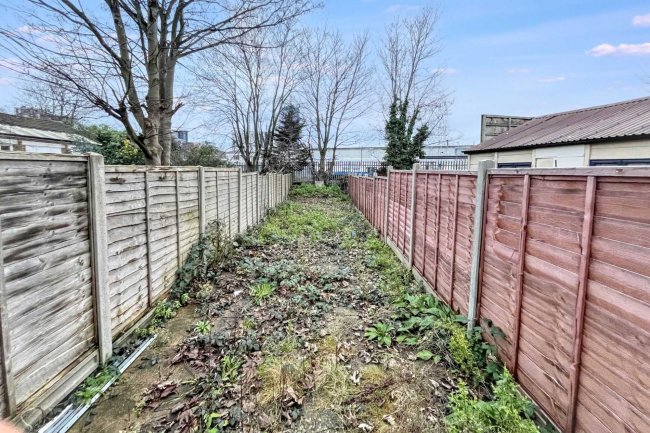 39 Cross Road, Croydon, CR0 6TW 4