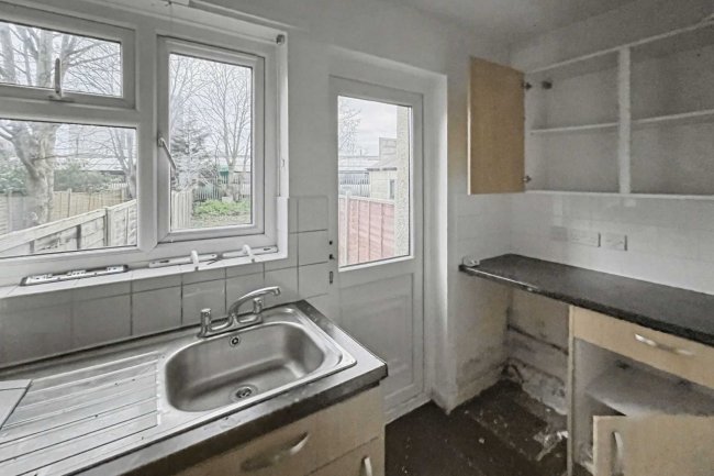 39 Cross Road, Croydon, CR0 6TW 4