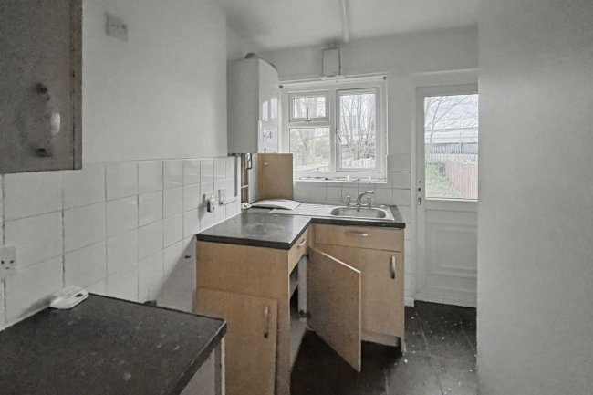 39 Cross Road, Croydon, CR0 6TW 4