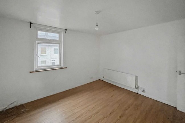 39 Cross Road, Croydon, CR0 6TW 4