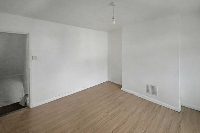 39 Cross Road, Croydon, CR0 6TW 4