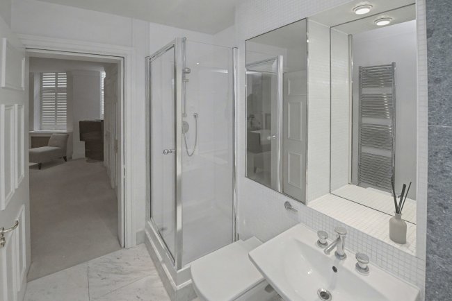 Flat 1, 10 Eaton Gate, Belgravia, SW1W 9BJ 2