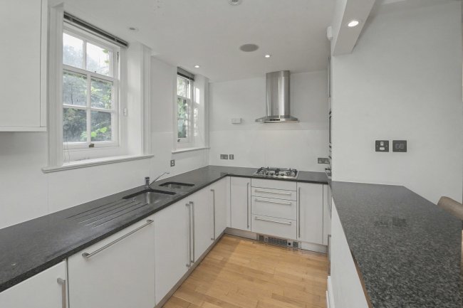 Flat 1, 10 Eaton Gate, Belgravia, SW1W 9BJ 2