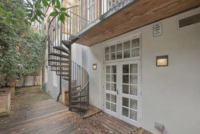 Flat 1, 10 Eaton Gate, Belgravia, SW1W 9BJ 2