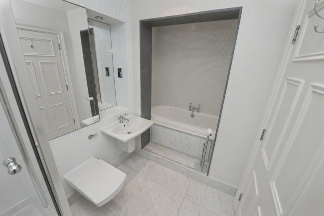 Flat 1, 10 Eaton Gate, Belgravia, SW1W 9BJ 2