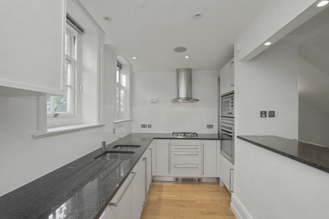 Flat 1, 10 Eaton Gate, Belgravia, SW1W 9BJ 2