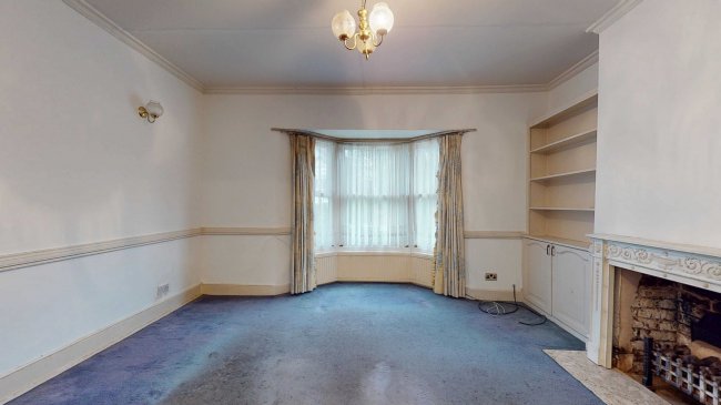 65 Grove Hill, South Woodford, London, E18 2JA 3