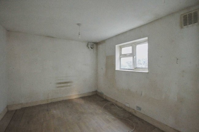 Flats A & B, 254 Ramsay Road, London E7 9EY 8