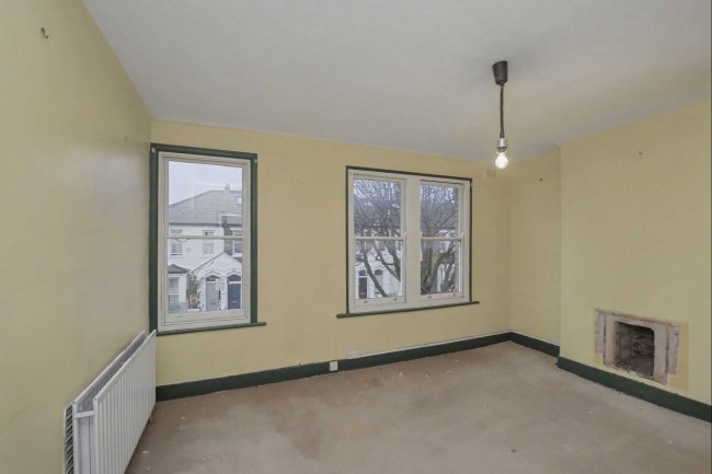 Flat B, 58 Inworth Street, Battersea, London, SW11 3EP 5