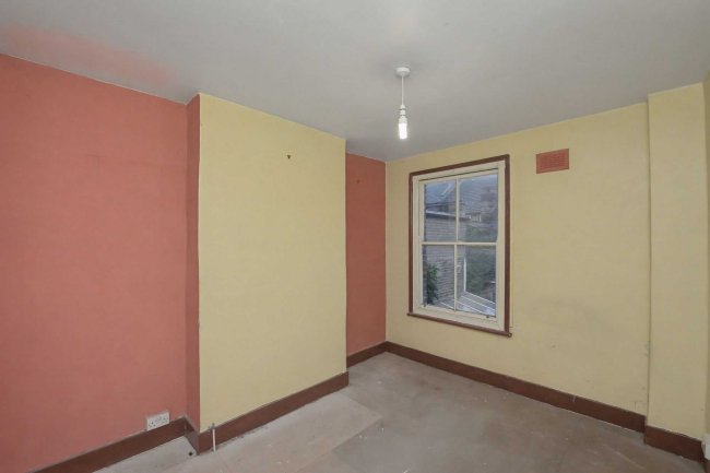 Flat B, 58 Inworth Street, Battersea, London, SW11 3EP 5