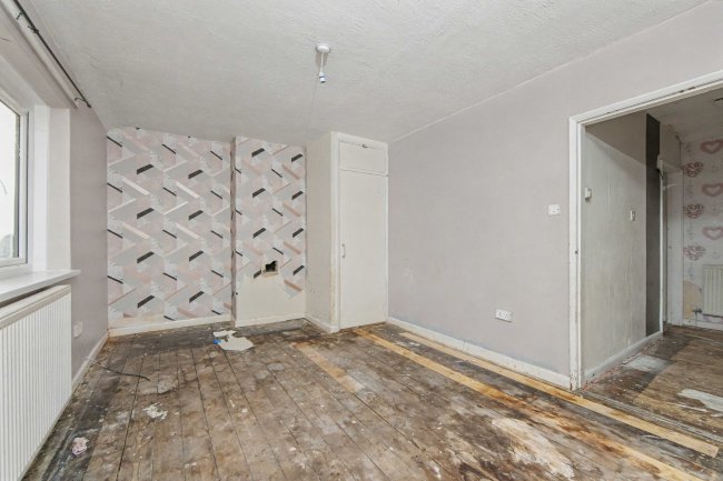 42 Gillford Crescent, Carlisle CA1 3BS 5