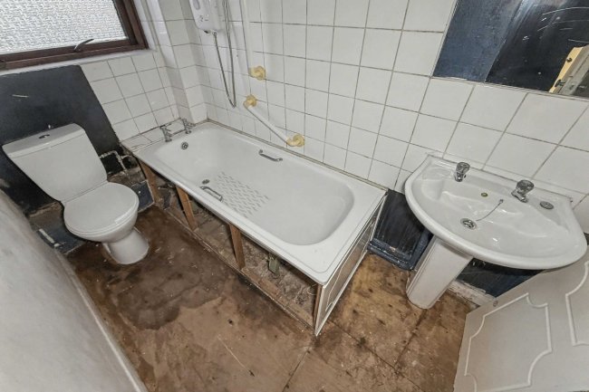 10 Prescott Road, Carlisle, Cumbria, CA2 6EE 10