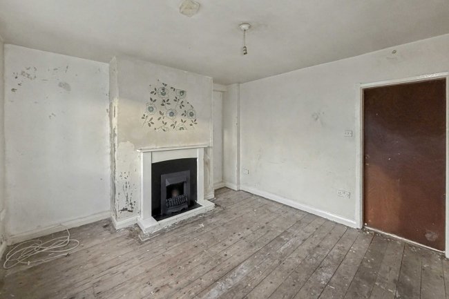 10 Prescott Road, Carlisle, Cumbria, CA2 6EE 10