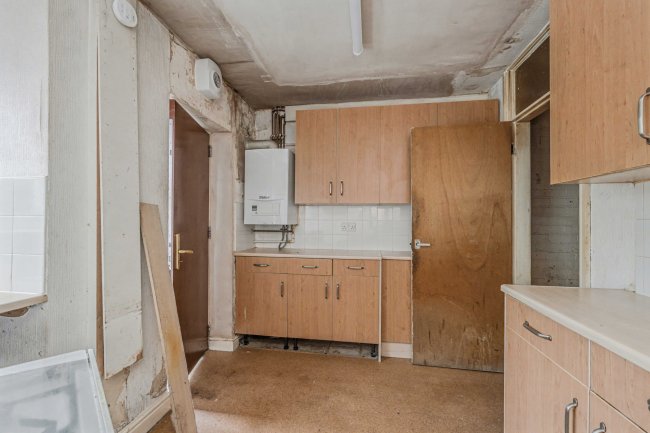 57 Searness Road, Middleton, Manchester M24 4JE 1