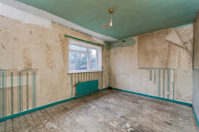 57 Searness Road, Middleton, Manchester M24 4JE 1