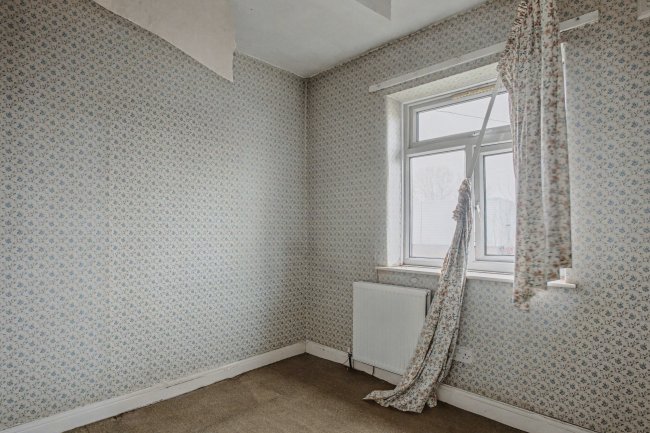 79 Queen Street, Wigan, WN3 4HX 3