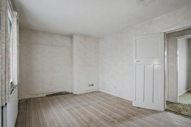 79 Queen Street, Wigan, WN3 4HX 3