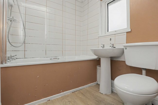 29 Lindby Road, Liverpool L32 6SL 2