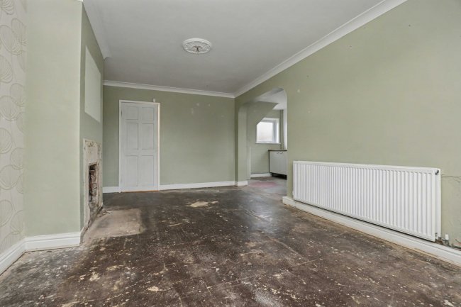 29 Lindby Road, Liverpool L32 6SL 2