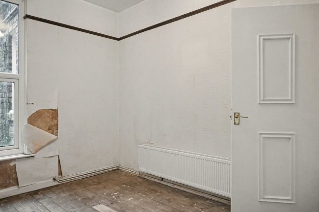 29 Middlesex Road, Bootle L20 9BN 3