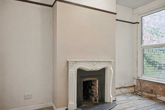 29 Middlesex Road, Bootle L20 9BN 3