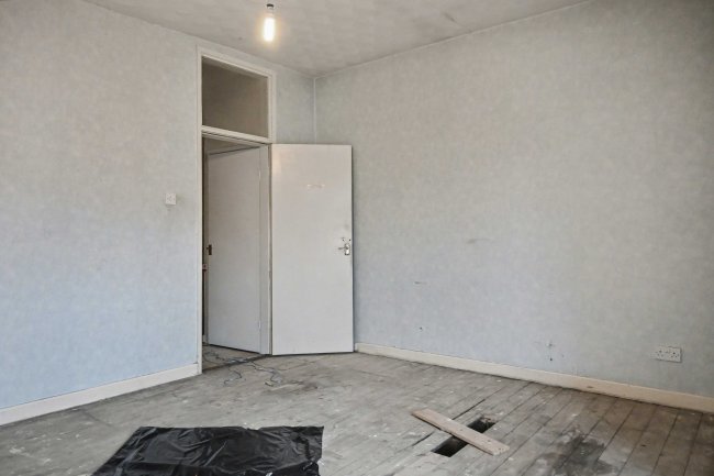 29 Middlesex Road, Bootle L20 9BN 3