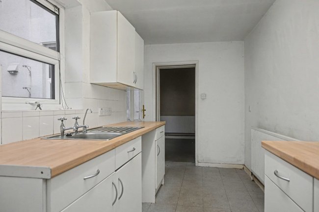 23 Warrenhouse Road, Brighton-le-Sand, Liverpool L22 6QN 9