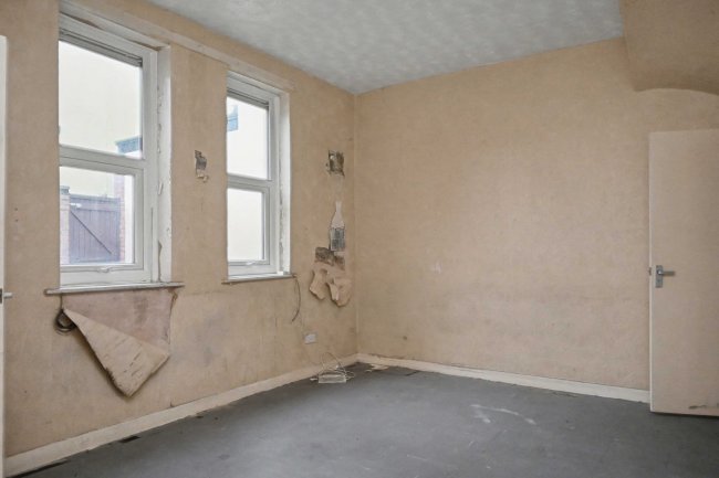 23 Warrenhouse Road, Brighton-le-Sand, Liverpool L22 6QN 9