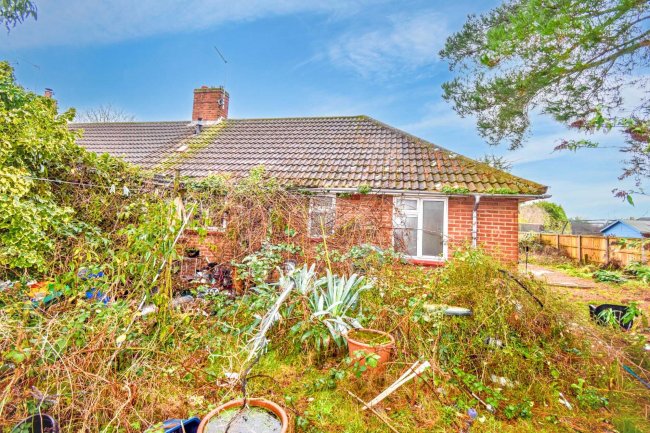 46 Lowry Cole Road, Sprowston, Norwich NR6 7QT 10