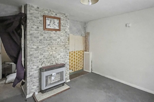 7 Kingsdown Way, Bromley BR2 7PT 10