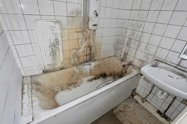 7 Kingsdown Way, Bromley BR2 7PT 10